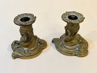 Image 6 of Paire de bougeoirs de toilette ancien en bronze doré - XIXe - style Louis XV