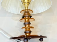 Image 8 of lampe boudoir Art Déco – verre rosaline taillé, années 1930 – abat-jour plissé ruban