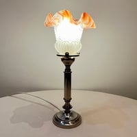 Image 2 of Lampe de chevet ancienne métal chromé et opaline tulipe bicolore - 1930