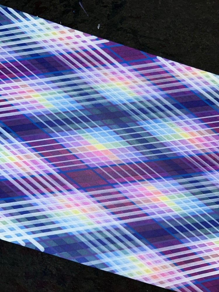 Image of Symmetrical Intersecting Ribbons of Light