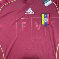 Image 4 of Venezuela Home Shirt 2008 (M)