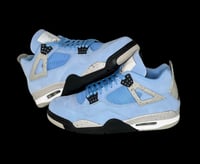 Air Jordan 4 Retro “University Blue”