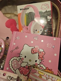 Image 2 of Hello Kitty Pink Suitcase Bundle 