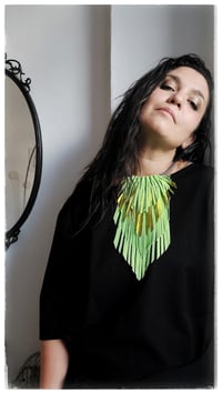 Image 9 of Collana in pelle artigianale CROW SMALL - Lime- 10% off