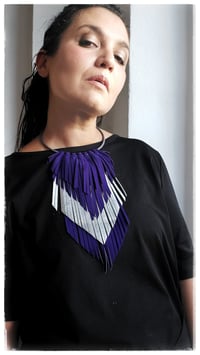 Image 6 of Collana in pelle artigianale CROW SMALL - Mora Glaciale