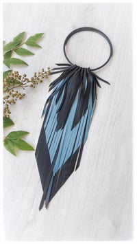 Image 2 of CROW MEDIUM Necklace - neroIndaco
