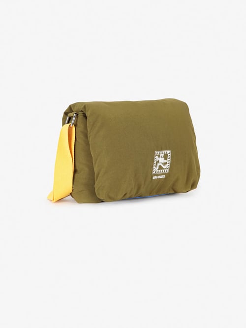 Image of 6-Bolso cruzado acolchado