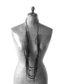 Image 6 of Collana in pelle artigianale NINFA - Black - 20% off