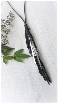 Image 4 of Collana in pelle artigianale SIRENA - NeroSilver