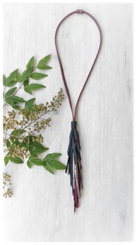 Image 1 of Collana in pelle artigianale SIRENA - NeroBordeaux