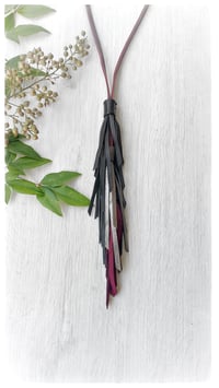 Image 4 of Collana in pelle artigianale SIRENA - NeroBordeaux