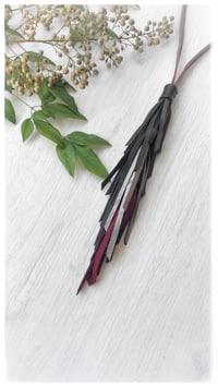 Image 5 of Collana in pelle artigianale SIRENA - NeroBordeaux