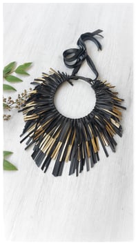 Image 2 of Collana in pelle artigianale ZIEGFELD - NeroOro