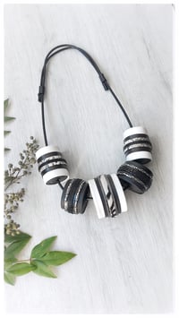 Image 4 of ERZULIE MAXI necklace - "Cilindri"