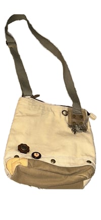 Image 1 of CHALA- ANIMAL CROSS BAG 