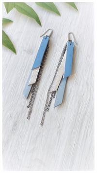 Image 4 of Orecchini pendenti in pelle NINFA - AzzurroSilver 