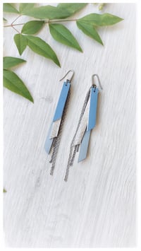 Image 5 of Orecchini pendenti in pelle NINFA - AzzurroSilver 