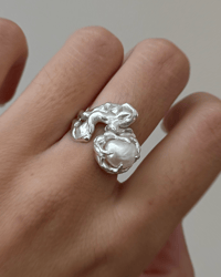 Image of GROTESQUE–01