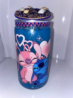 Image of 16 oz Pre made snow globe cups