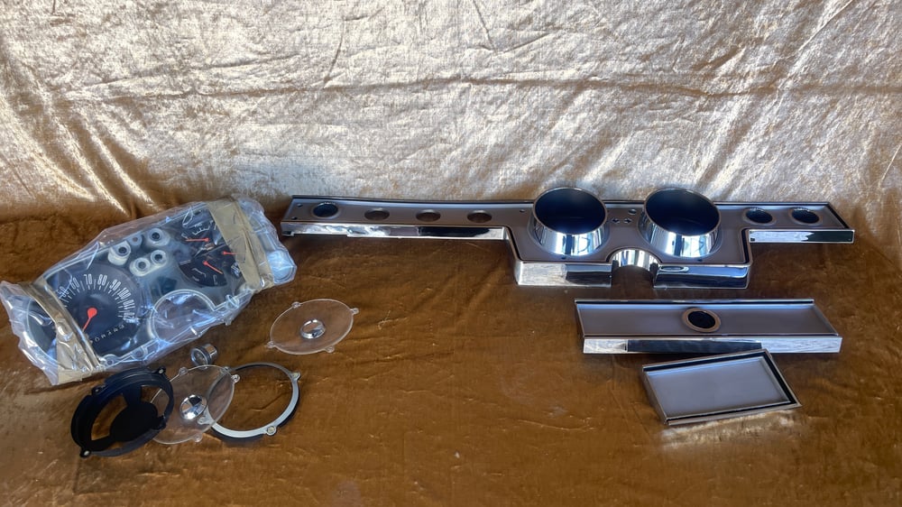 Image of VALIANT VC - DASH, INSTRUMENTS & TRIM (as pictured)
