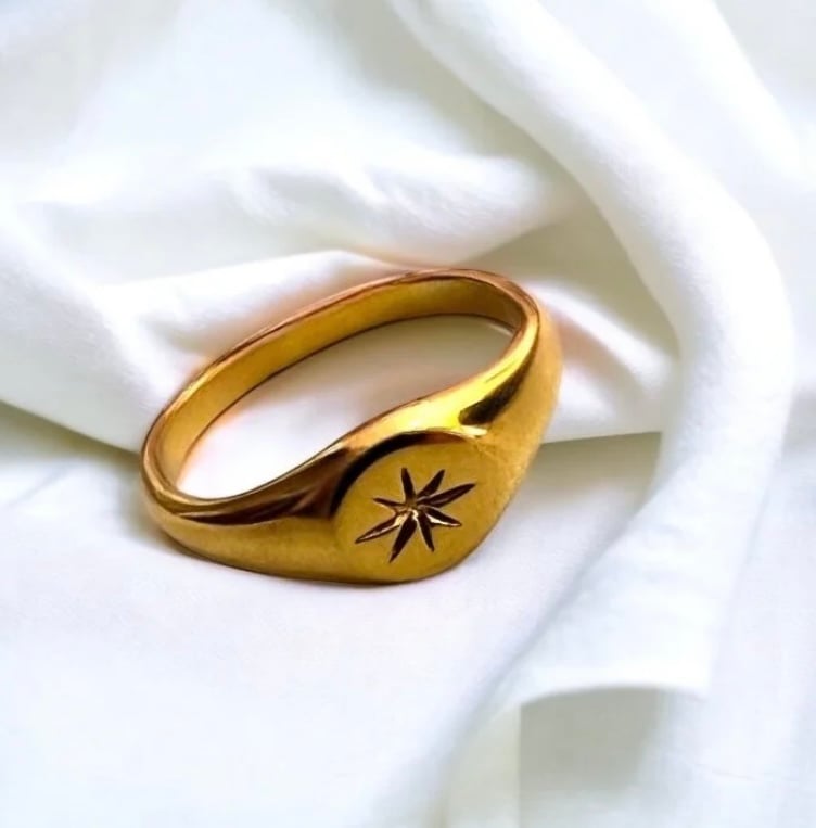 Image of Stella ring๐