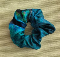 Image 2 of Let Autumn fall on me scrunchie 7