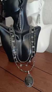 Image 8 of LABRADORITE PENDANT WITH LABRADORITE TEARDROP BEADS AND SWAROVSKI CRYSTALS