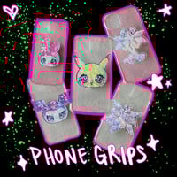 Image 4 of Kuro Phone Grip