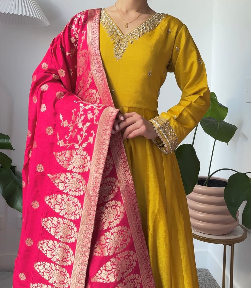 Image of Yellow three piece anarkari kurtha set 