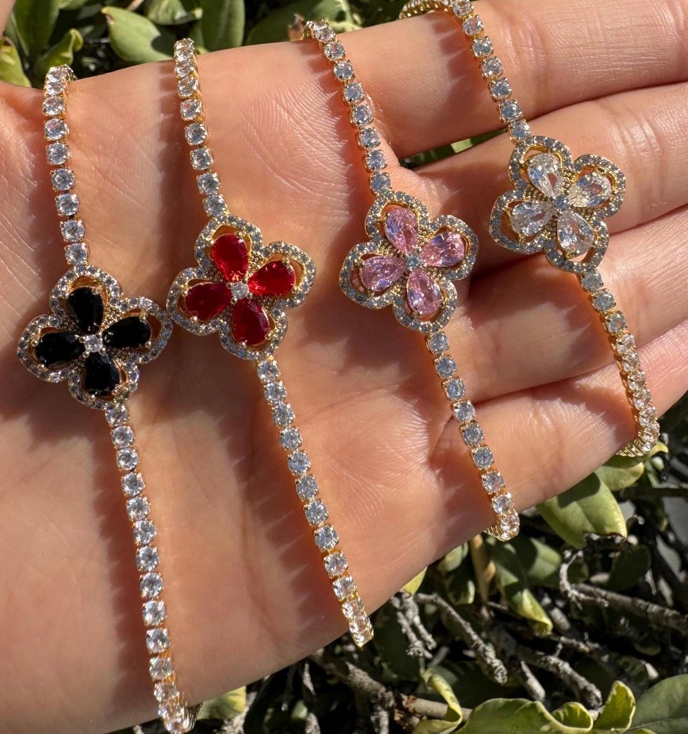 Image of Clover 🍀 