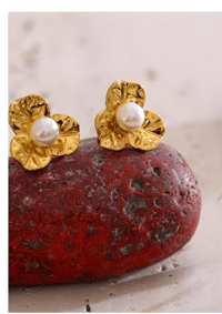 Image 3 of Flower Pearl Earrings – Stainless Steel