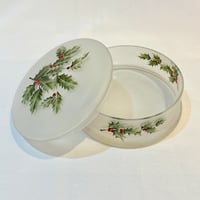 Image 4 of Boîte ancienne en verre givré décor de houx – Pierre Jost - Dolhain, Belgique - Art Nouveau