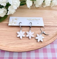 Image 6 of Snowflake Stitch Markers for Crochet and Knitting | Leverback Stitch Counters