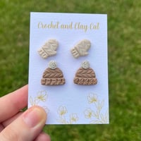 Image 8 of Cozy Hat and Mitten Stud Earrings
