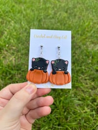 Image 7 of Fall Cat Pumpkin Earrings