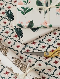 Image 2 of GREEN BOTANICAL LUXURY GIFT WRAP PAPERS