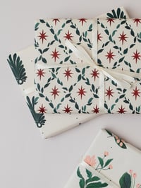 Image 2 of CHRISTMAS DIAMOND STAR BOTANICAL LUXURY GIFT WRAP PAPERS