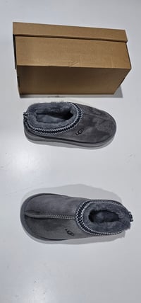 Image 6 of Womems Uggs  Tasman