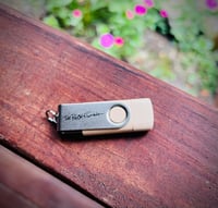 Image 3 of Flash Drives