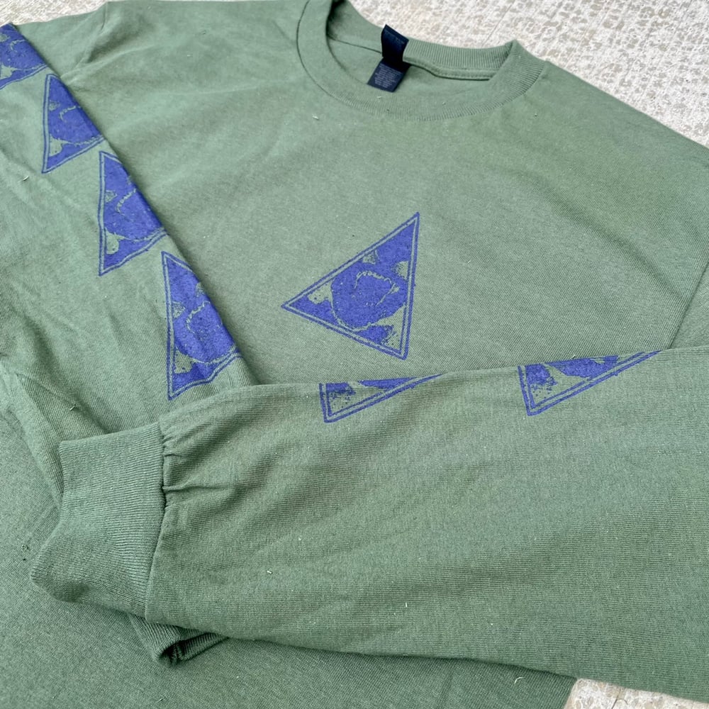 Image of triangle long sleeve - green/purple