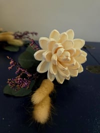 Image 4 of Crowned Jewel Floral Reed Diffuser