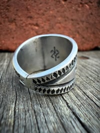 Image 6 of WL&A Handmade Heavy Ingot Green Royston Cigar Band Ring - Size 9