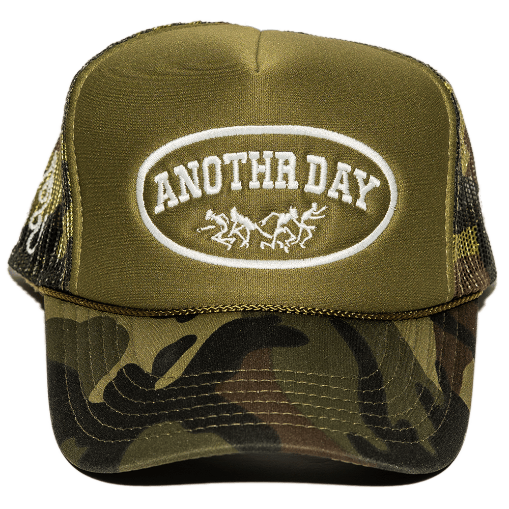 SKULLY ARMY CAMO TRUCKER
