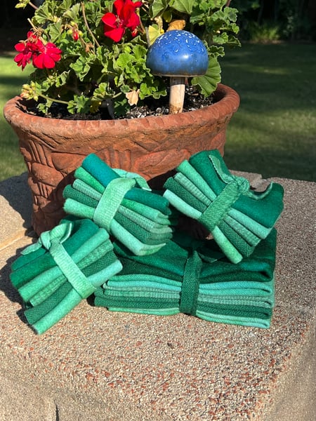 Image of Leaf Green 5 Piece Bundles - Two Sizes