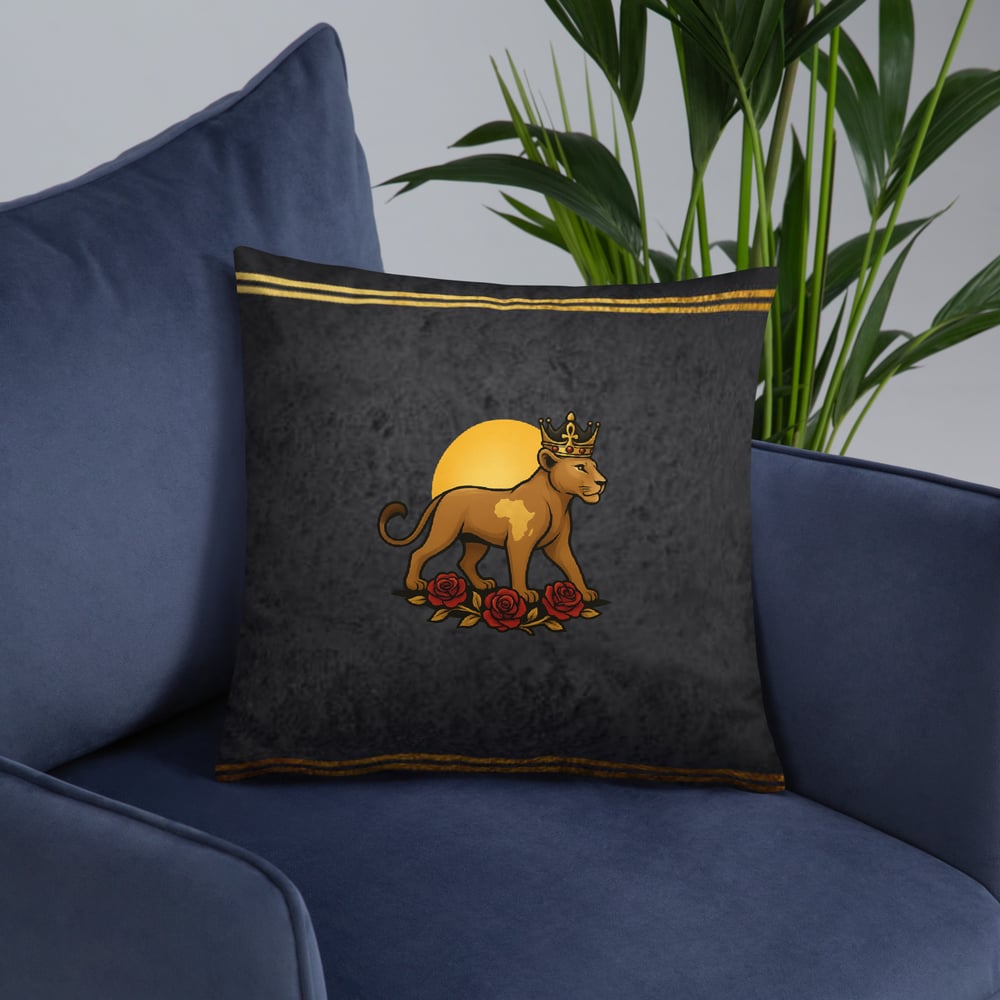 Image of Lion Queen Pillow and Coffee Cup