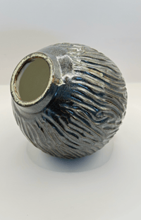 Image 3 of Moon Jar | Blacksand Flow