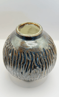 Image 2 of Moon Jar | Blacksand Flow