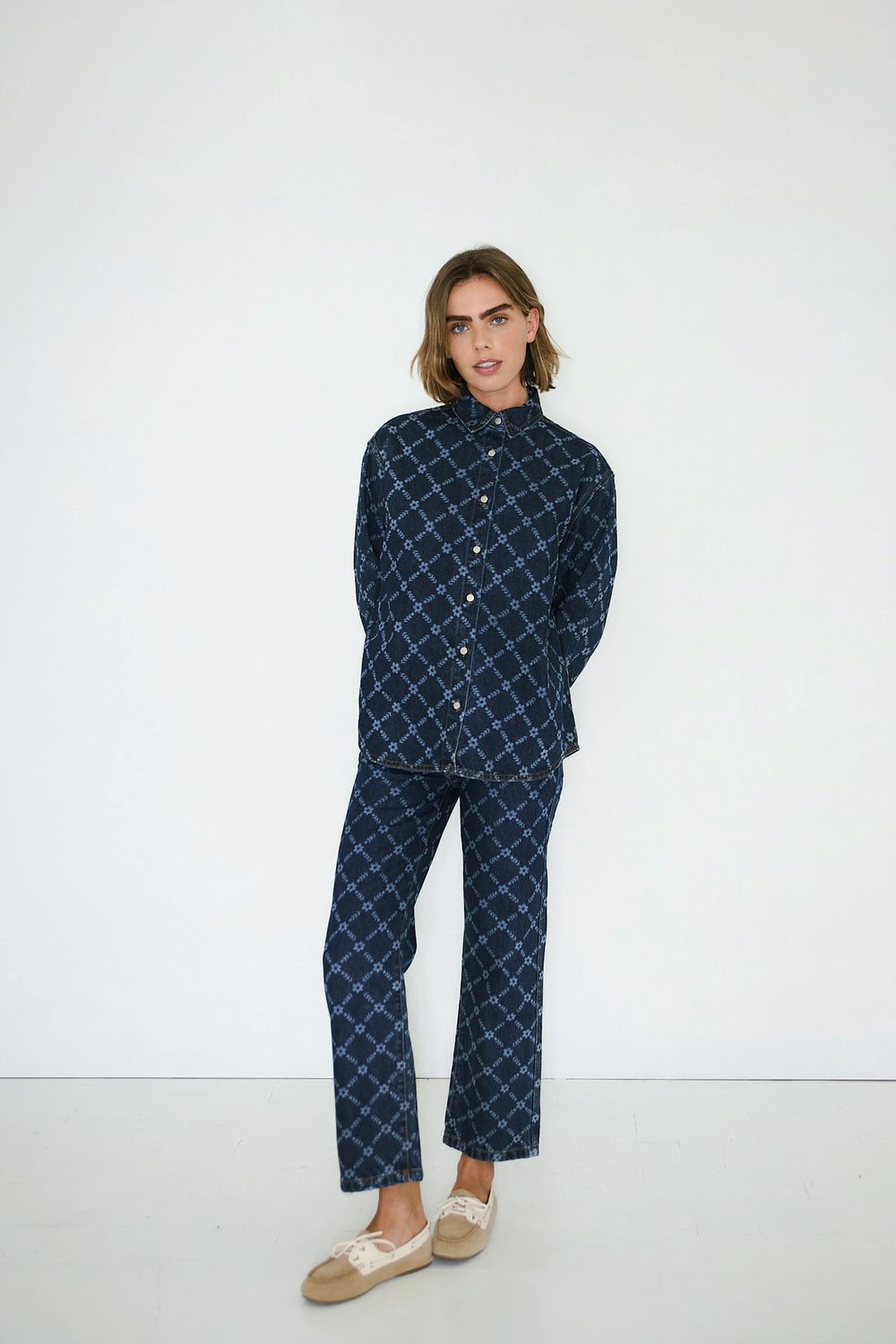 Image of 1-Camisa Flowers Grid Denim Shirt