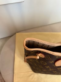 Image 10 of Louis Vuitton Monogram Neverfull PM Shoulder Bag