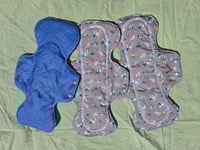 Image 4 of Organic Cotton Heavy Absorbency Pads with PU Backing